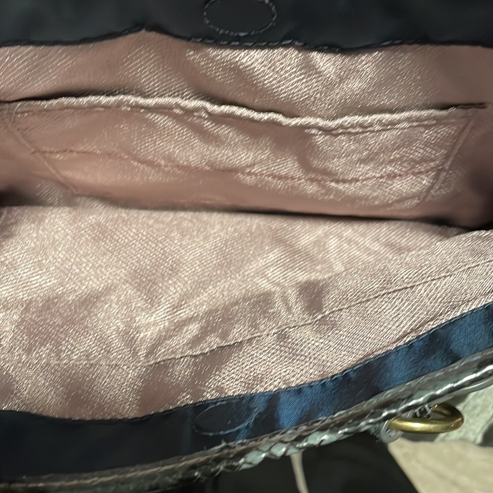 Tumi Shoulder Bag - Picture 5 of 8